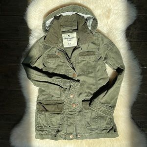 Girls Abercrombie kids Field jacket size 5/6